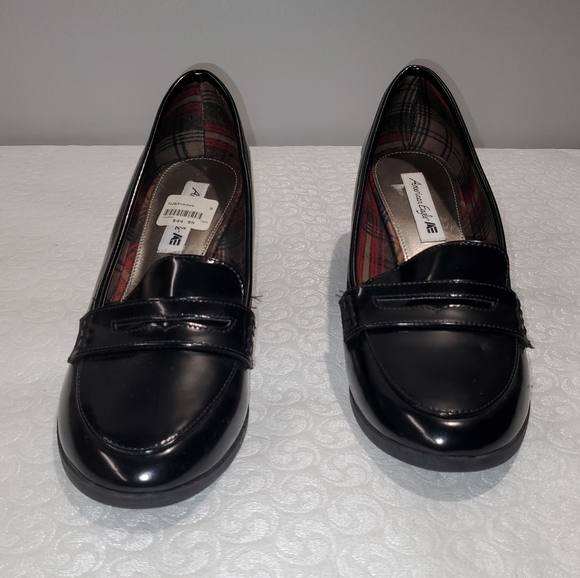 Ladies American Eagle Loafers - Picture 2 of 5